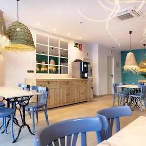 hostal-bcn-port.catalonia-hotels.com/