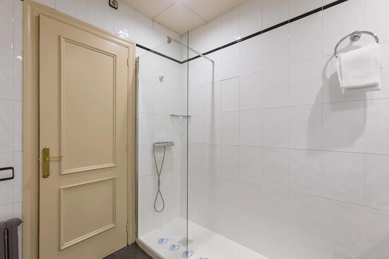 Aparthotel Apartamentos Dv Barcelona
